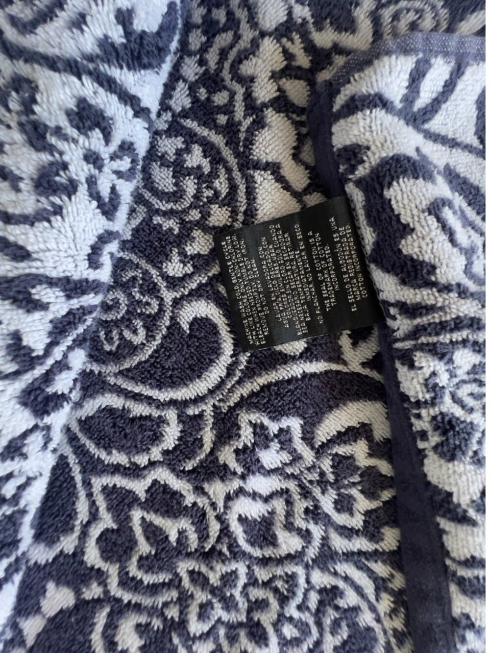 RALPH LAUREN Large Bath Towel 100% Cotton Navy Blue White Paisley 28"W x 54"L - Picture 12 of 16